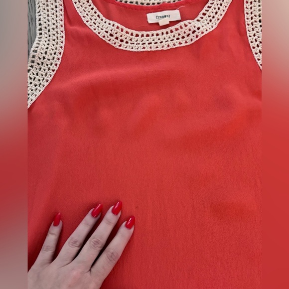 Freeway Coral Lightweight Dress/Coverup With Crochet Detailing - Picture 10 of 13